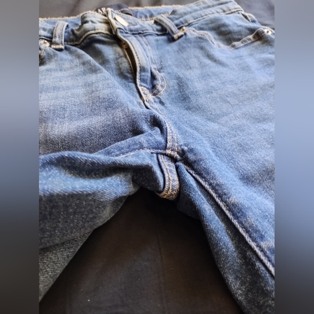 Gap Womens 9" Bermuda Shorts Size 26 US 4 5 Pocket Zip Closure Medium Wash - Picture 4 of 5